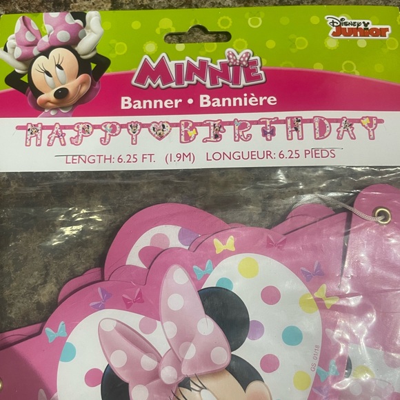 Minnie Mouse party supplies. 9pc set - Picture 2 of 10